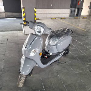 موتور سیکلت 200 سی سی فیدل SYM 4